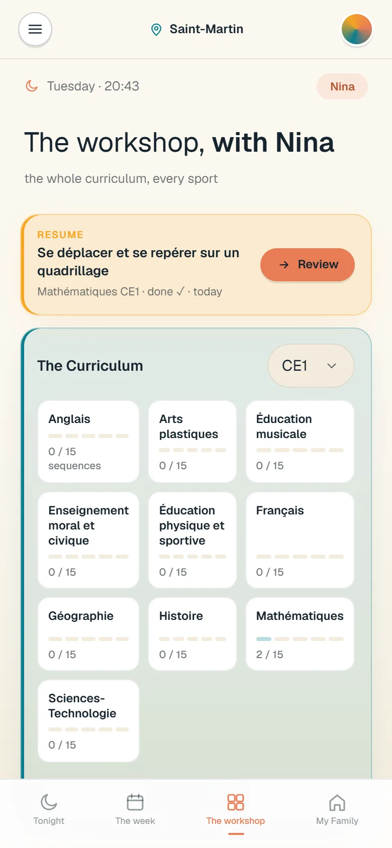 The workshop: the CE1 curriculum by subject, with Mathématiques at 2 of 15 sequences and a resume card for the last one done.