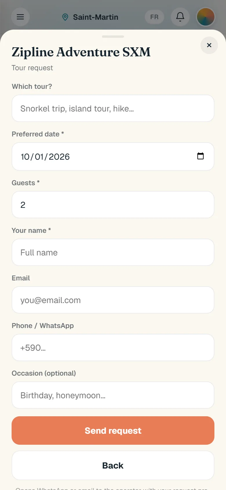 The tour request form: which tour, preferred date and number of guests.